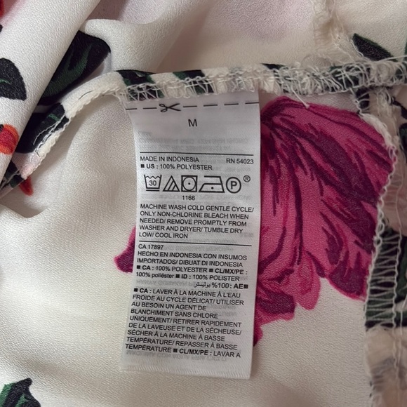 Old Navy Flowers Boxy Peplum Blouse M - Picture 9 of 9